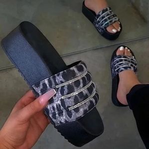 💥Trendy Women Wedge Heels Leopard Diamond Sandals